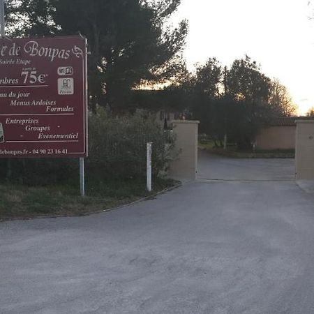 Auberge De Bonpas Logis De France Hotel Avinhão Exterior foto