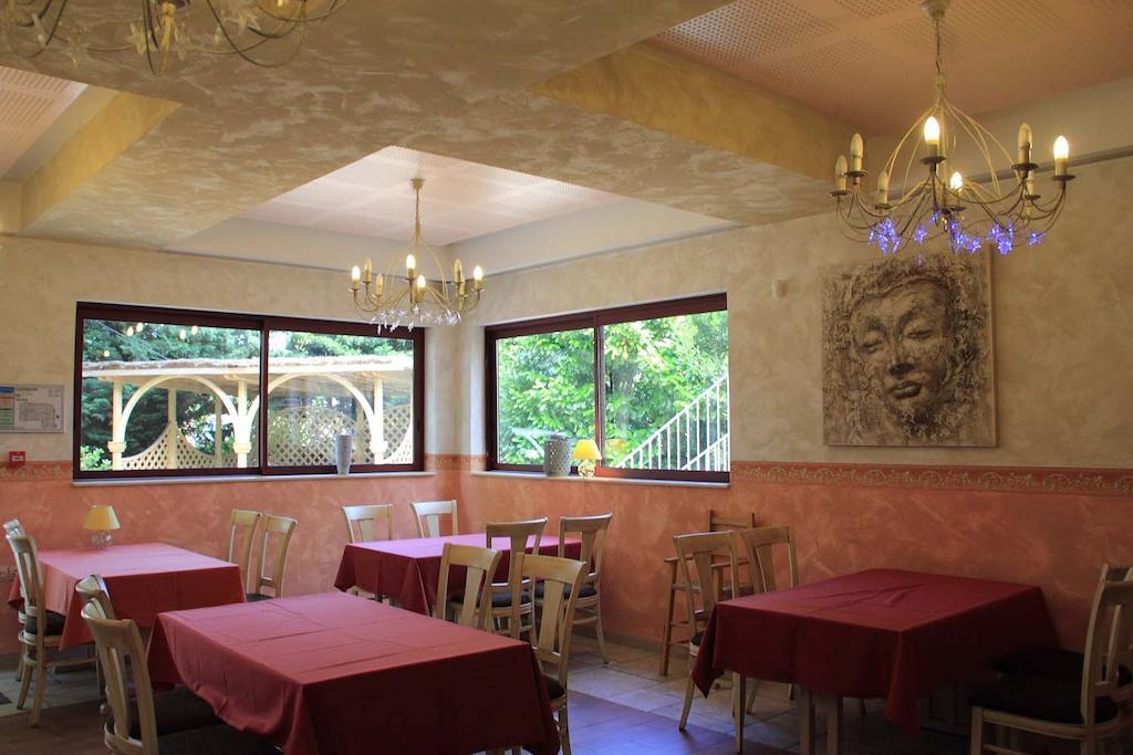 Auberge De Bonpas Logis De France Hotel Avinhão Exterior foto