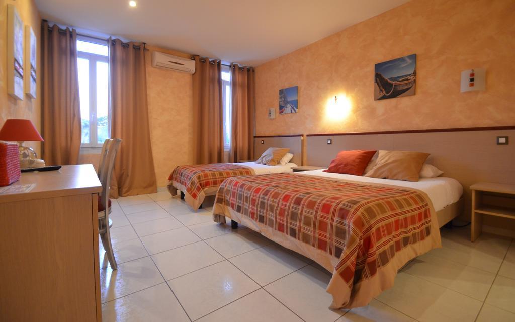 Auberge De Bonpas Logis De France Hotel Avinhão Quarto foto