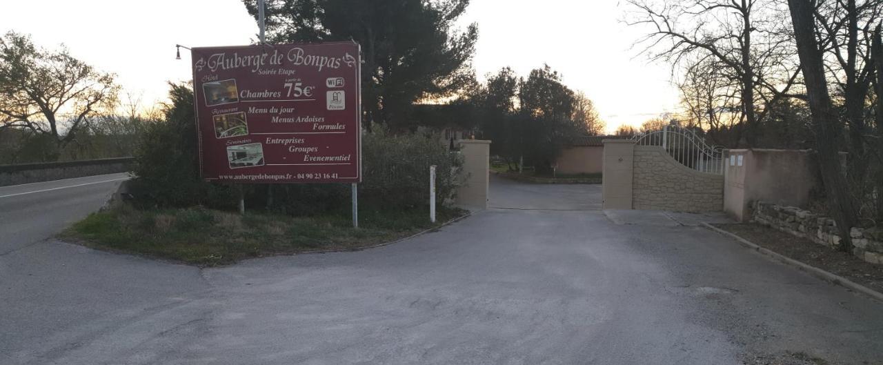 Auberge De Bonpas Logis De France Hotel Avinhão Exterior foto